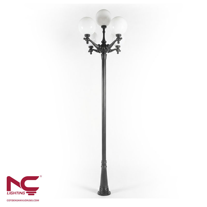 Cột đèn sân vườn 5 bóng 5 Cột đèn sân vườn 5 bóng