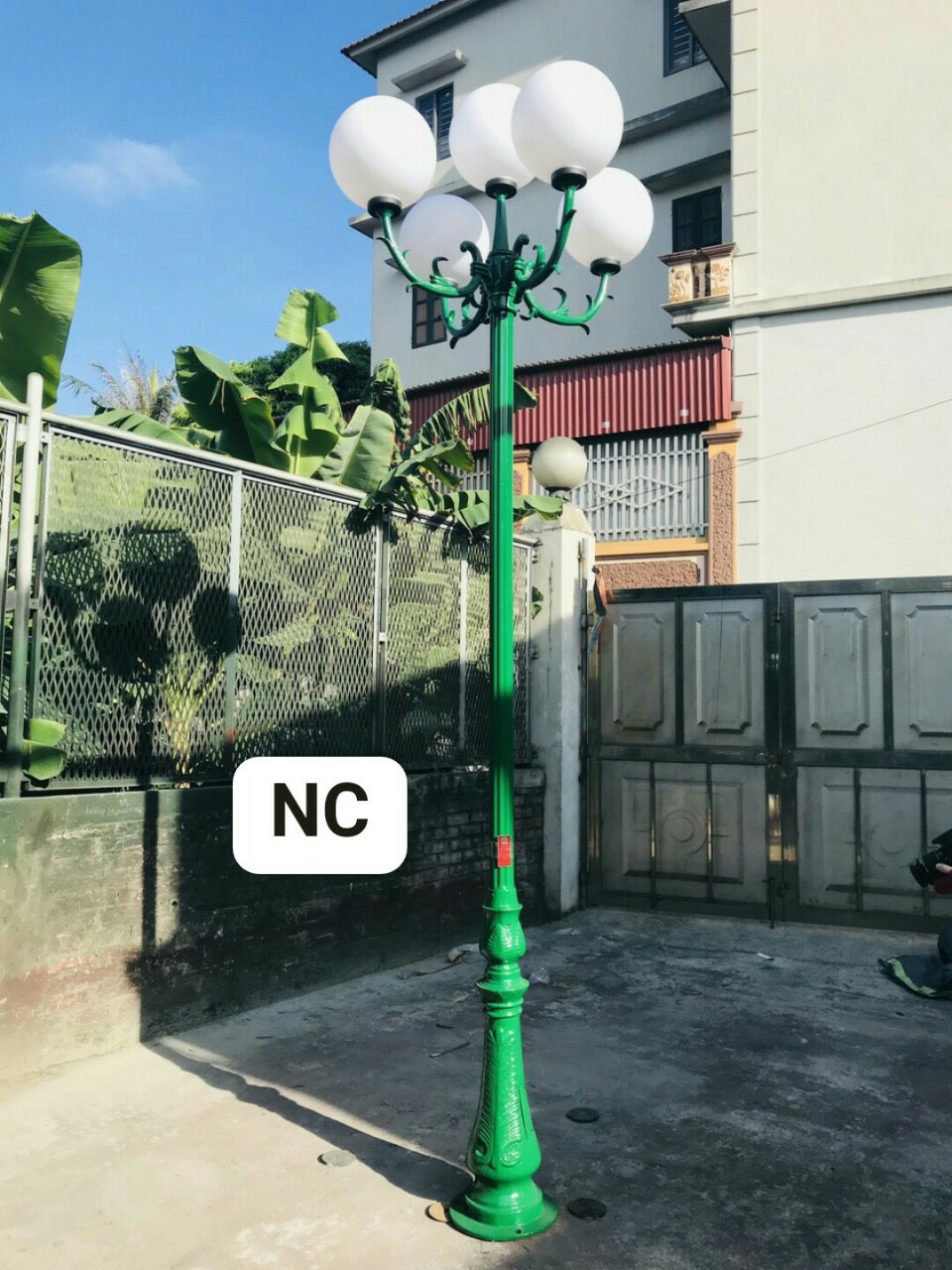 Cột đèn DC-09, đèn chùm 5 bóng