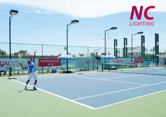 NC LIGHTING lắp đặt trụ đèn bát giác NC - 12 cho sân bóng Tennis