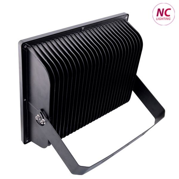 Đèn Pha Led PNC-23 P=400W