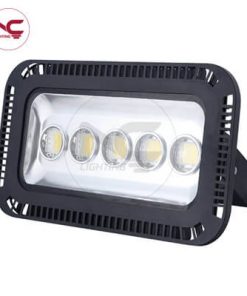 mẫu đèn pha led 250W pnc40