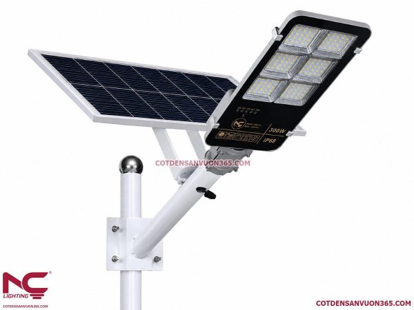 Đèn Đường Năng Lượng Mặt Trời LNC-82 24 Đèn Đường Năng Lượng Mặt Trời LNC-82
