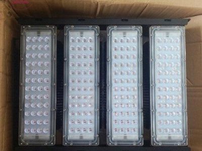 Alternative view of Đèn Pha Led PNC33 200W