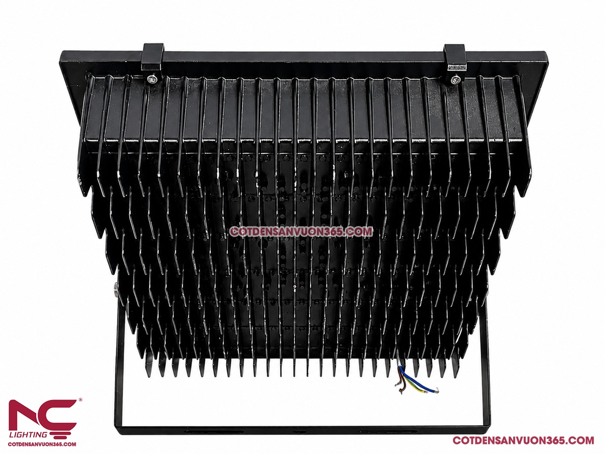 Đèn Pha Led PNC-20 P=200W 8 Đèn Pha Led PNC-20 P=200W