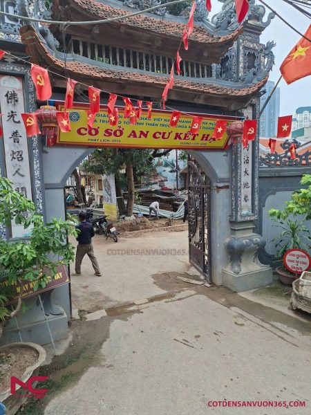 Bàn giao cột và đèn LED chiếu sáng dự án tu sửa hệ thống chiếu sáng Chùa Thiên Trúc- Từ Liêm- Hà Nội.
